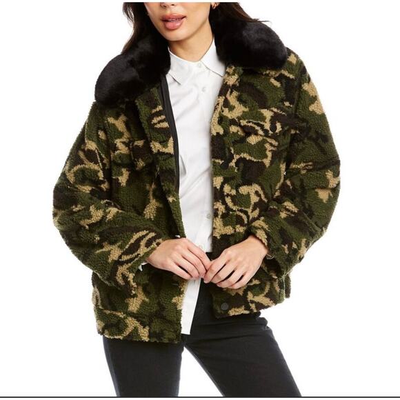 NEW Jocelyn Womens S Sherpa Trucker Jacket Faux Fur Collar Camo Green Black